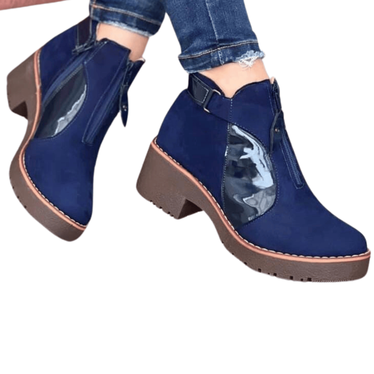 Comprar Botines Tacón Medio Mujer en Onlineshoppingcenterg. Los botines de tacón medio son el equilibrio perfecto entre estilo y comodidad. Si estás buscando comprar botines tacón medio mujer, en Onlineshoppingcenterg tenemos una amplia selección para todos los gustos y ocasiones. Descubre por qué estos botines son un imprescindible en el armario de toda mujer.  ¿Por qué elegir botines de tacón medio? Los botines de tacón medio combinan elegancia y practicidad. Su altura moderada permite caminar con comodidad durante largas horas sin sacrificar el estilo. Además, son ideales para:  Oficinas y eventos formales: Los botines negros o botines marrones mujer son opciones versátiles que complementan cualquier atuendo formal.  Días lluviosos: Opta por botas de agua mujer o botas de lluvia mujer para mantener tus pies secos con estilo.  Estilo casual: Los botines blancos mujer y los botines vaqueros son perfectos para looks relajados pero chic.  Tipos de botines que puedes encontrar en Onlineshoppingcenterg En nuestra tienda, te ofrecemos una amplia variedad de botines para satisfacer tus necesidades:  1. Botines para el día a día Botines planos mujer: Comodidad para caminar todo el día.  Botines piel mujer: Diseños clásicos y duraderos.  Botines flexi mujer: Diseñados pensando en la ergonomía.  2. Botines elegantes para ocasiones especiales Botines de tacón grueso: Perfectos para eventos que requieren estilo y estabilidad.  Botines plataforma mujer: Añaden altura sin comprometer la comodidad.  Botines dorados y plateados: Ideales para fiestas y celebraciones.  3. Botines modernos y juveniles Botines calcetín mujer: Diseños ajustados y modernos.  Botines cowboy mujer: Perfectos para un look boho o casual.  Botines refresh: Opciones frescas y únicas para destacar.  Consejos para elegir los mejores botines de tacón medio Comodidad ante todo: Busca modelos como los botines skechers mujer o botines flexi mujer, reconocidos por su comodidad.  Material de calidad: Elige botines de cuero mujer o botines piel mujer para garantizar durabilidad.  Color versátil: Los botines negros y botines marrones mujer combinan con cualquier atuendo.  Altura adecuada: Los botines de tacón medio ofrecen el balance perfecto entre estilo y practicidad.  Preguntas frecuentes sobre botines de tacón medio mujer ¿Son cómodos los botines de tacón medio para uso diario? Sí, especialmente si eliges marcas como botines flexi mujer o botines skechers mujer, diseñadas para ofrecer soporte y confort.  ¿Cómo combinar botines de tacón medio? Para un look casual: Combina botines vaqueros con jeans ajustados y una blusa suelta.  Para eventos formales: Usa botines negros con un vestido midi o un conjunto elegante.  Para días lluviosos: Opta por botas de agua mujer con un impermeable moderno.  Compra tus botines de tacón medio mujer en Onlineshoppingcenterg En Onlineshoppingcenterg, nos especializamos en ofrecer los mejores botines para dama a precios accesibles. Ya sea que busques botines plataforma, botines cowboy mujer o botines elegantes, tenemos lo que necesitas. Compra hoy y disfruta de:  Envió rápido y seguro.  Múltiples opciones de pago.  Garantía de satisfacción.  No esperes más. Compra botines tacón medio mujer en Onlineshoppingcenterg y eleva tu estilo con comodidad. ¡Te esperamos!